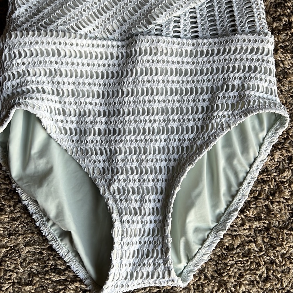 Contours by Coco Reef Suraya One Shoulder Bra Sized One Piece Swimsuit s… - Picture 4 of 13